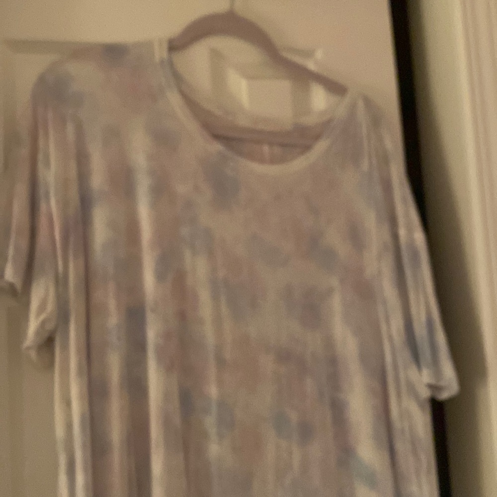 I am selling a Xl Soft & Sexy American Eagle T-Shirt.
